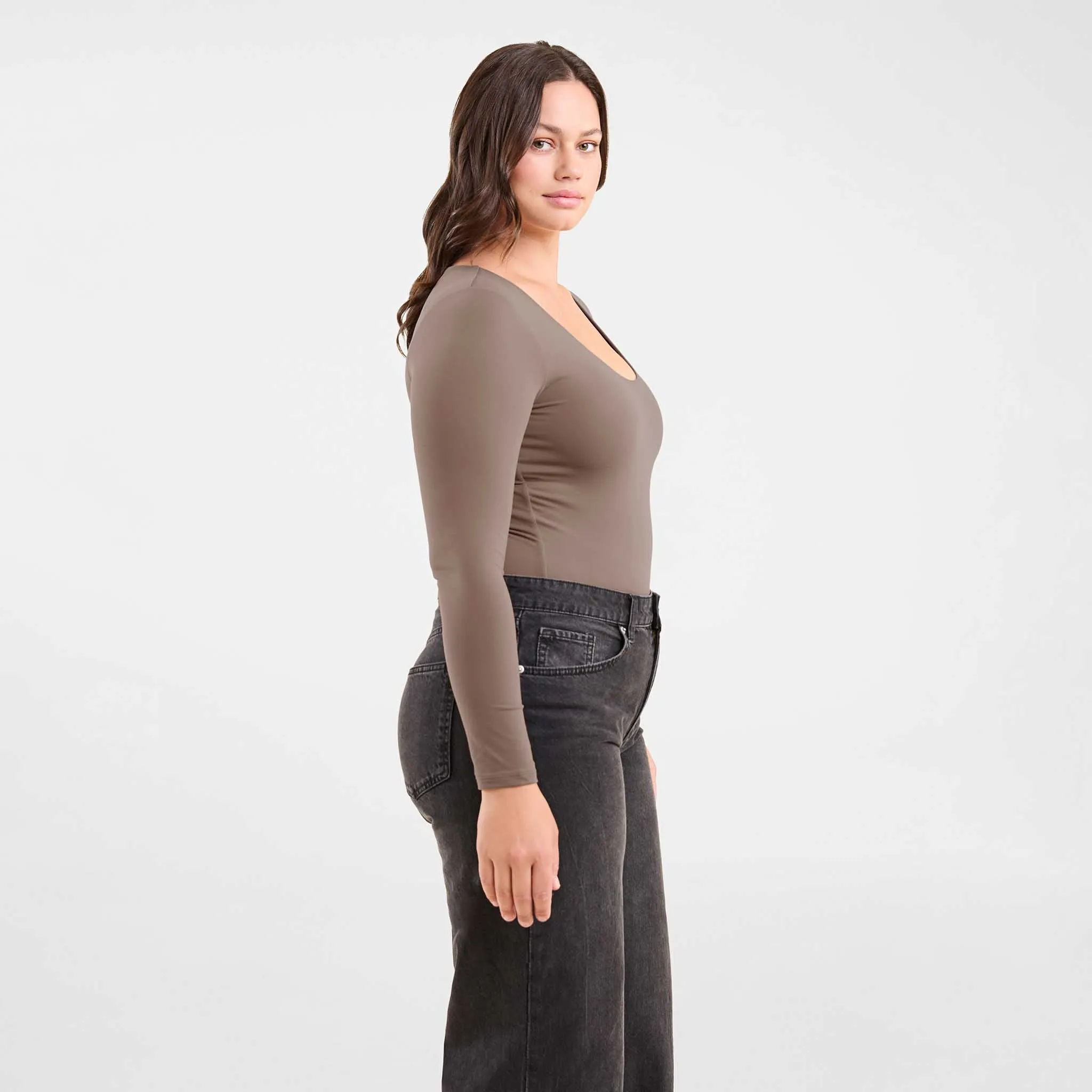 Long Sleeve Scoop Neck Bodysuit | Mocha